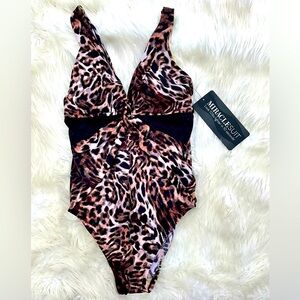 NWT MIRACLESUIT 😻Cheetah😻 Twist of Fate SZ 14